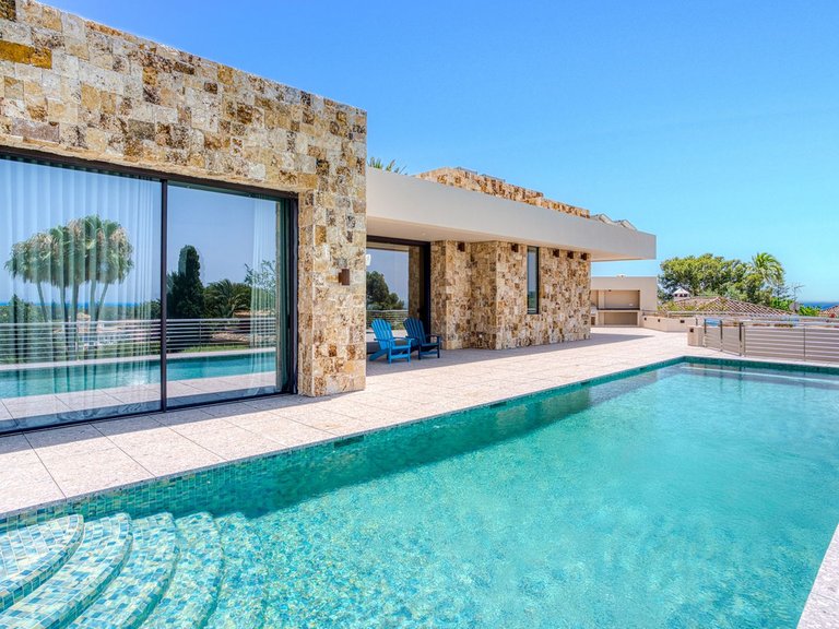 Villa for Sale in Elviria, Marbella Area 2