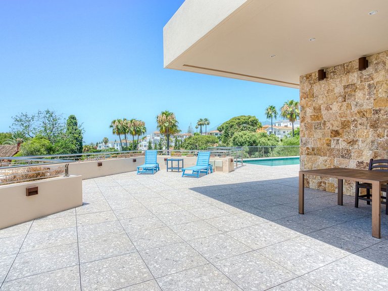 Villa for Sale in Elviria, Marbella Area 20