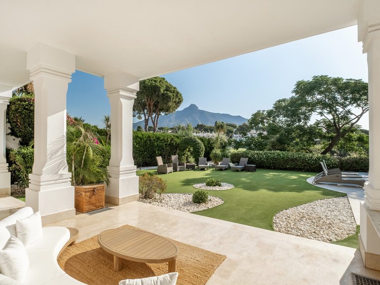 Villa for Sale in Aloha, Marbella Area 20