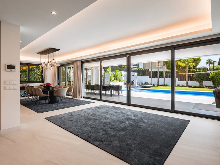 Villa for Sale in Nueva Andalucía, Marbella Area 8