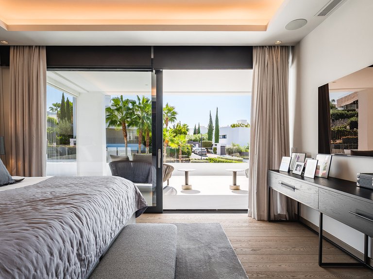 Villa for Sale in Nueva Andalucía, Marbella Area 12