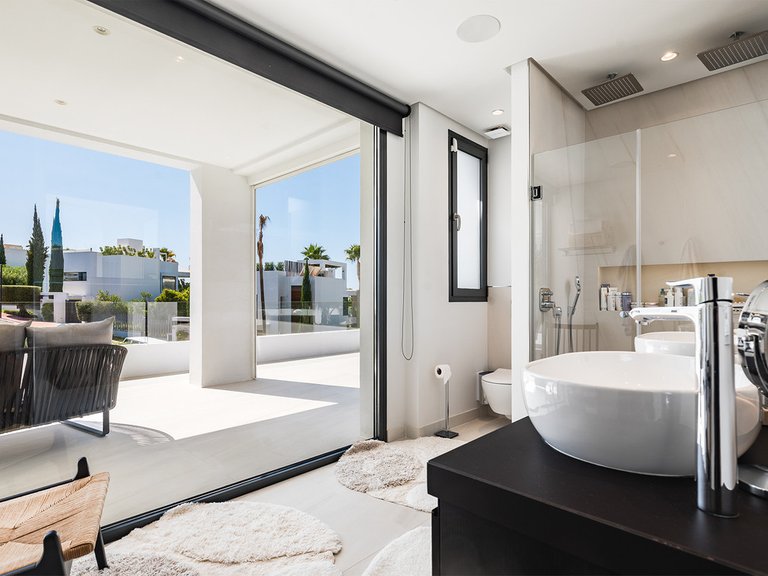 Villa for Sale in Nueva Andalucía, Marbella Area 13