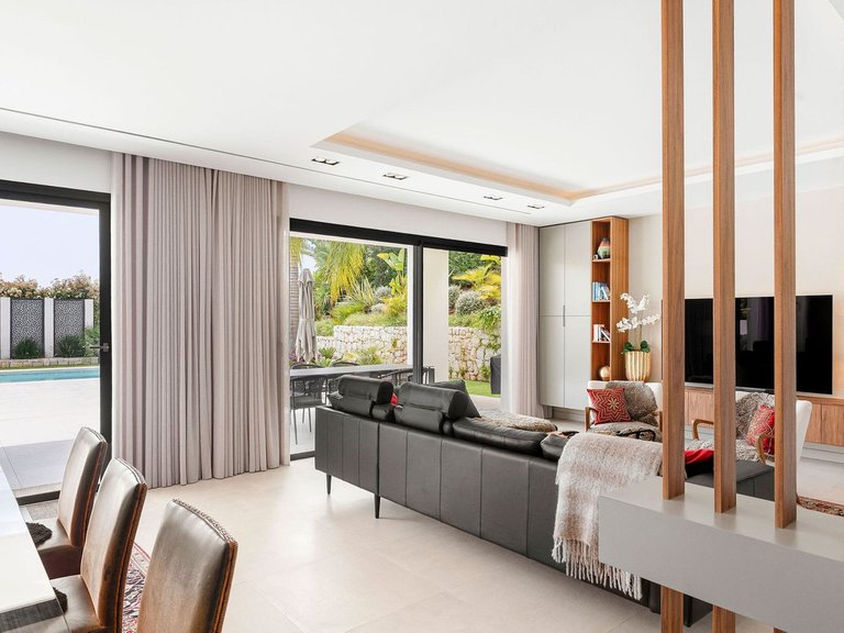 Villa for Sale in Nueva Andalucía, Marbella Area 10