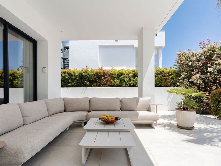 Villa for Sale in Nueva Andalucía, Marbella Area 11