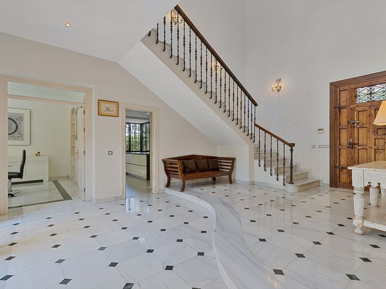 Villa for Sale in Guadalmina Baja, Marbella Area 3