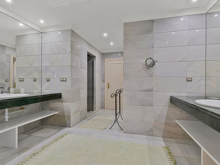 Villa for Sale in Guadalmina Baja, Marbella Area 11