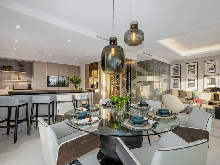 Villa for Sale in Nueva Andalucía, Marbella Area 8