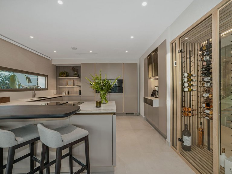 Villa for Sale in Nueva Andalucía, Marbella Area 10