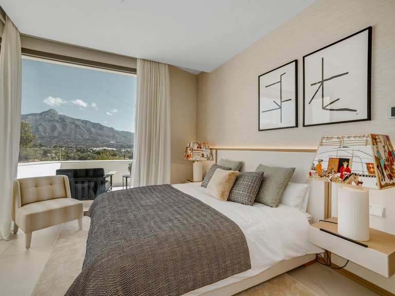 Villa for Sale in Nueva Andalucía, Marbella Area 16