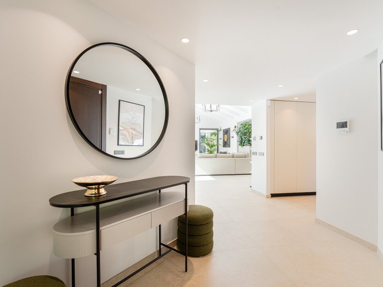 Villa for Sale in Nueva Andalucía, Marbella Area 11