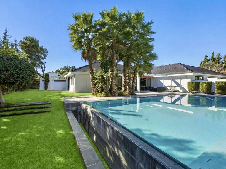 Villa for Sale in Guadalmina Baja, Marbella Area 1