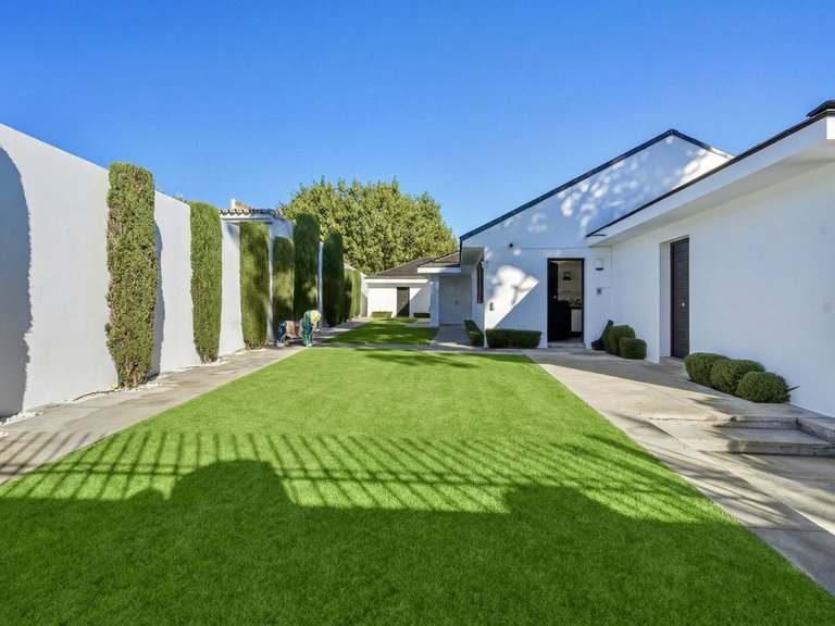 Villa for Sale in Guadalmina Baja, Marbella Area 7