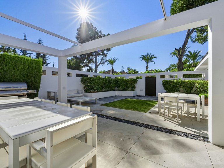 Villa for Sale in Guadalmina Baja, Marbella Area 17