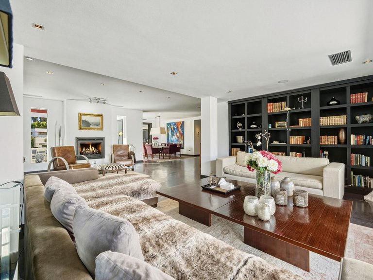 Villa for Sale in Guadalmina Baja, Marbella Area 18