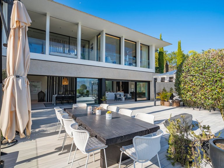 Villa for Sale in La Mairena, Marbella Area 6