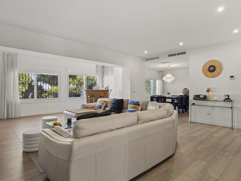 Villa for Sale in Guadalmina Alta, Marbella Area 4