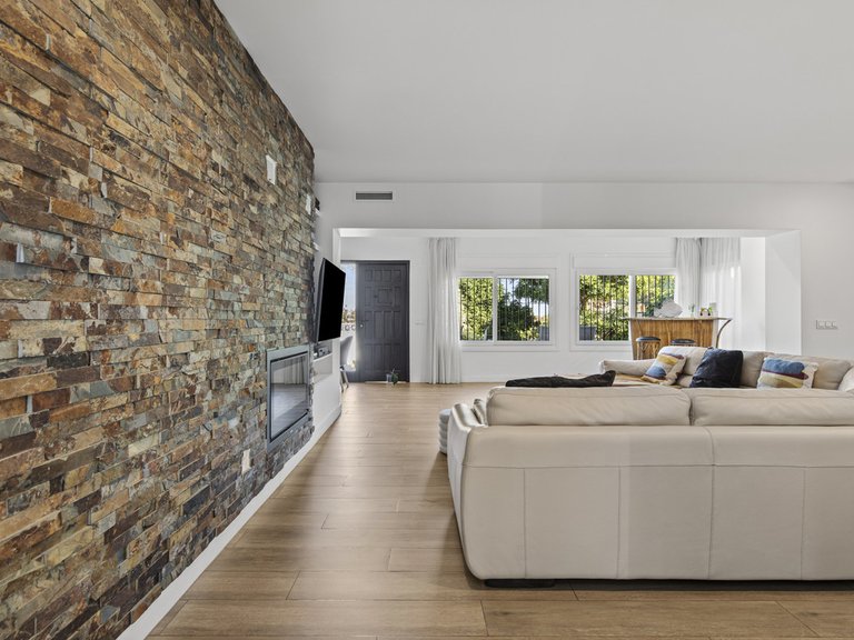 Villa for Sale in Guadalmina Alta, Marbella Area 8