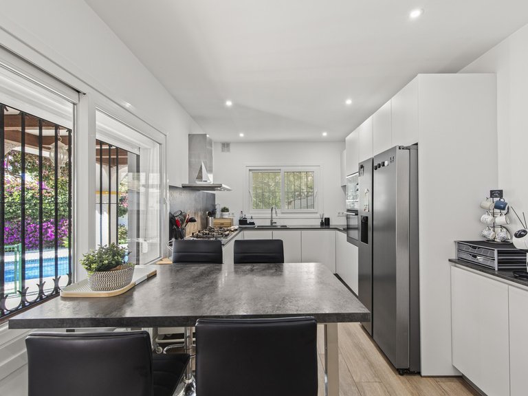 Villa for Sale in Guadalmina Alta, Marbella Area 9