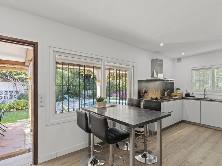 Villa for Sale in Guadalmina Alta, Marbella Area 14