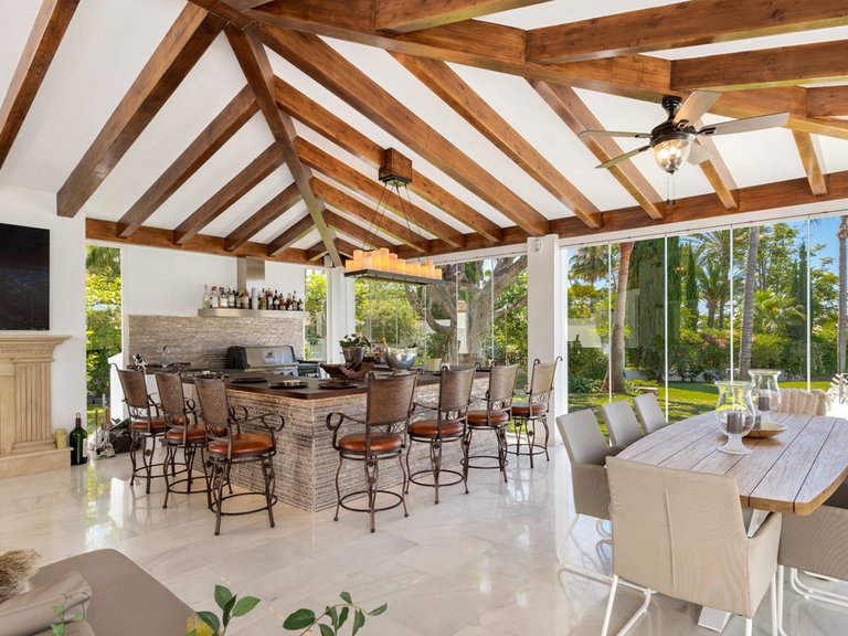 Villa for Sale in Nueva Andalucía, Marbella Area 5