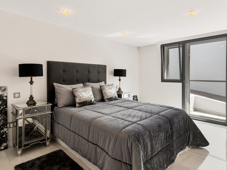 Villa for Sale in Nueva Andalucía, Marbella Area 12