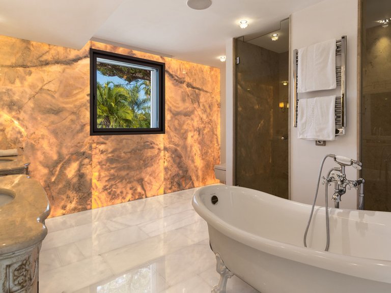 Villa for Sale in Nueva Andalucía, Marbella Area 15