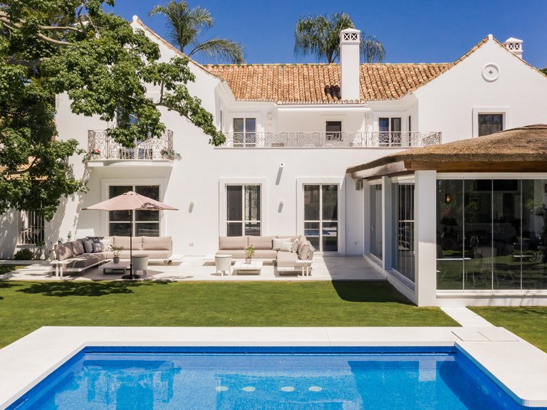 Villa for Sale in Nueva Andalucía, Marbella Area 20