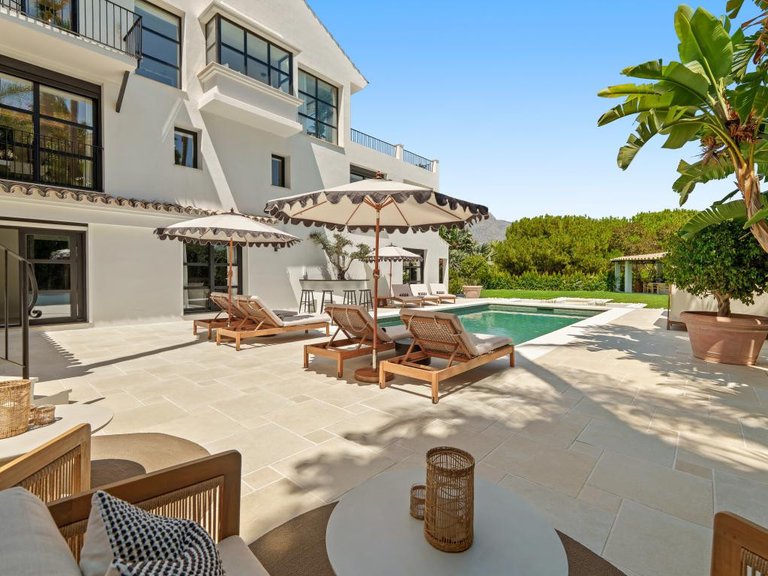 Villa for Sale in Nueva Andalucía, Marbella Area 2