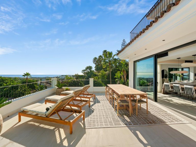 Villa for Sale in Nueva Andalucía, Marbella Area 3