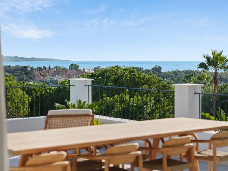 Villa for Sale in Nueva Andalucía, Marbella Area 4