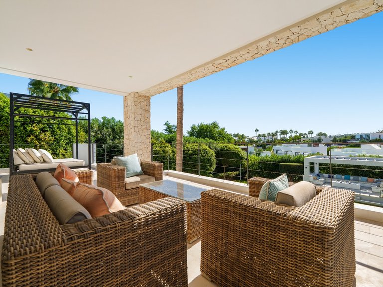 Villa for Sale in Nueva Andalucía, Marbella Area 17