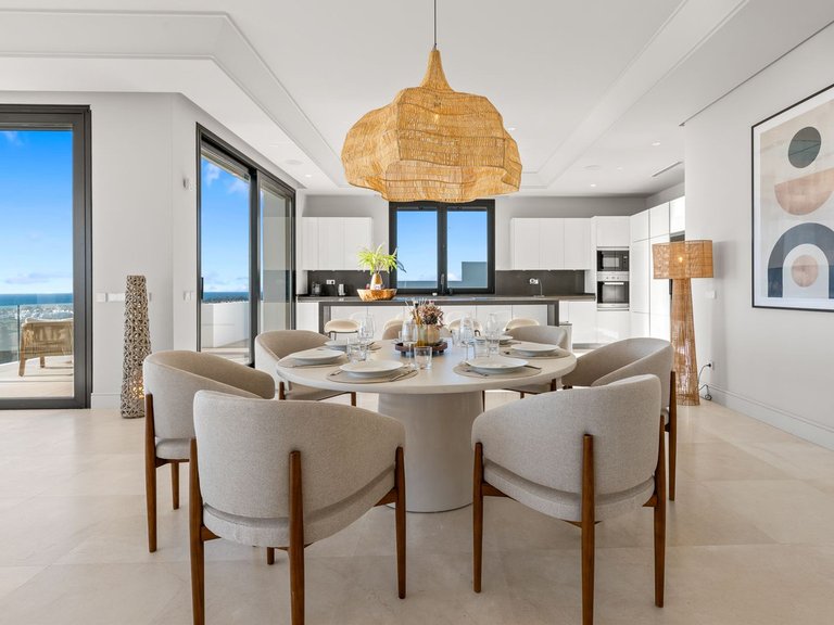 Villa for Sale in El Paraiso, Marbella Area 7