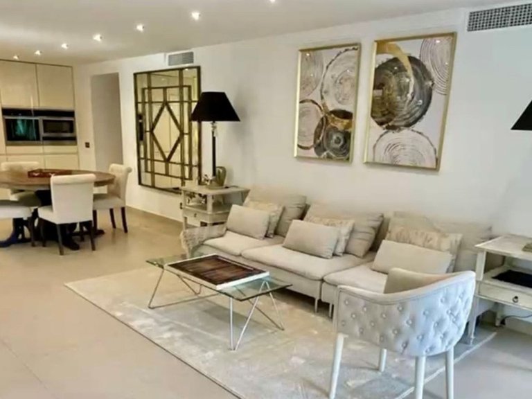 Villa for Sale in San Pedro De Alcántara, Marbella Area 19