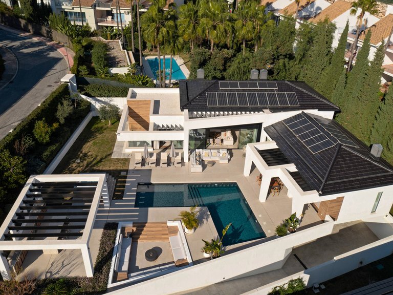 Villa for Sale in Nueva Andalucía, Marbella Area 6