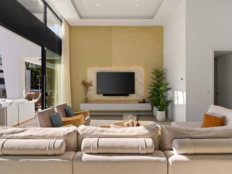 Villa for Sale in Nueva Andalucía, Marbella Area 7
