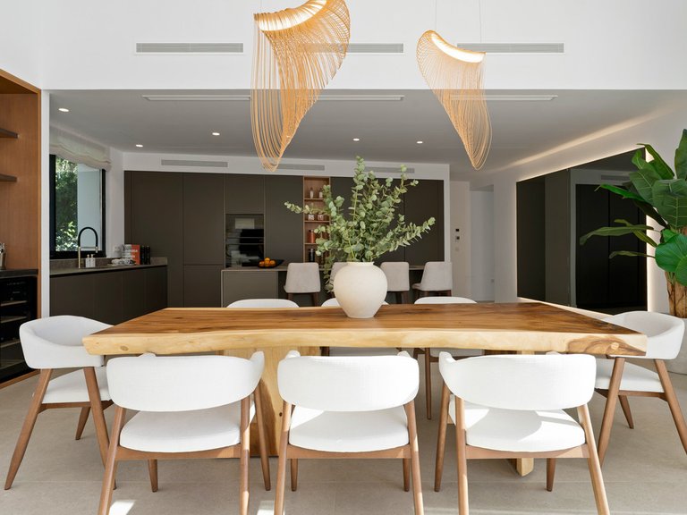 Villa for Sale in Nueva Andalucía, Marbella Area 11