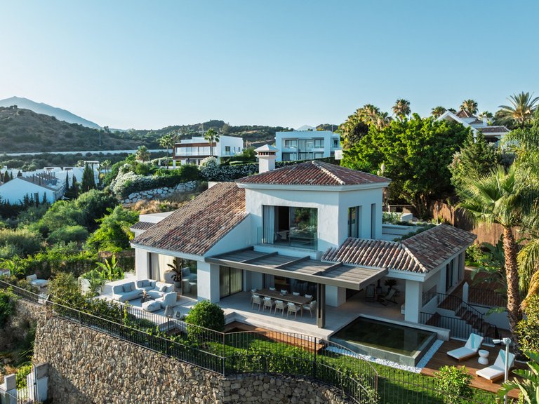 Villa for Sale in Nueva Andalucía, Marbella Area 6