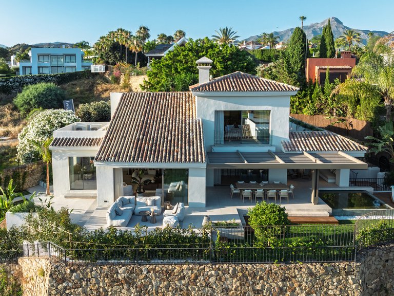 Villa for Sale in Nueva Andalucía, Marbella Area 7