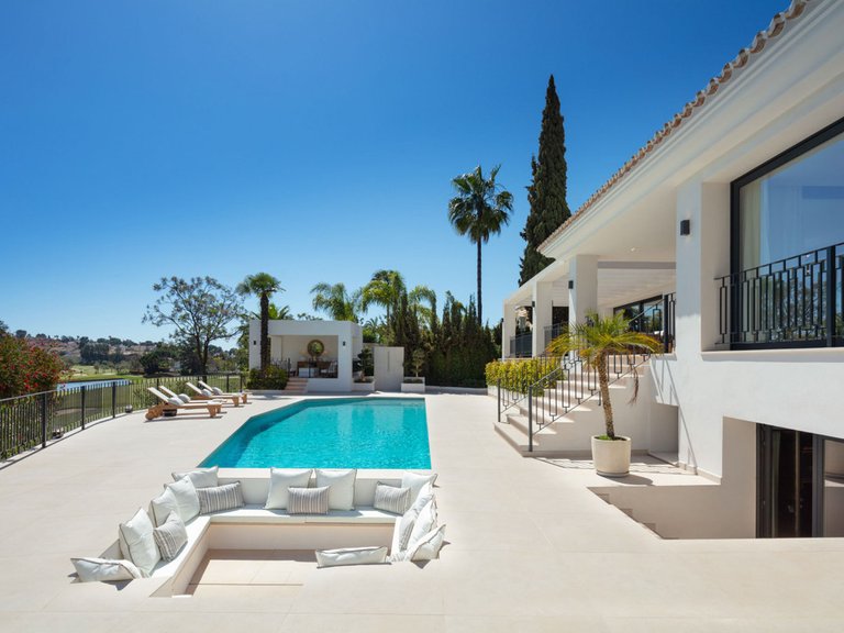 Villa for Sale in Nueva Andalucía, Marbella Area 12