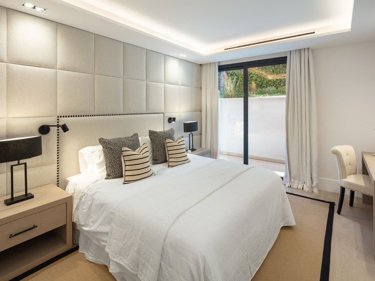 Villa for Sale in Nueva Andalucía, Marbella Area 19
