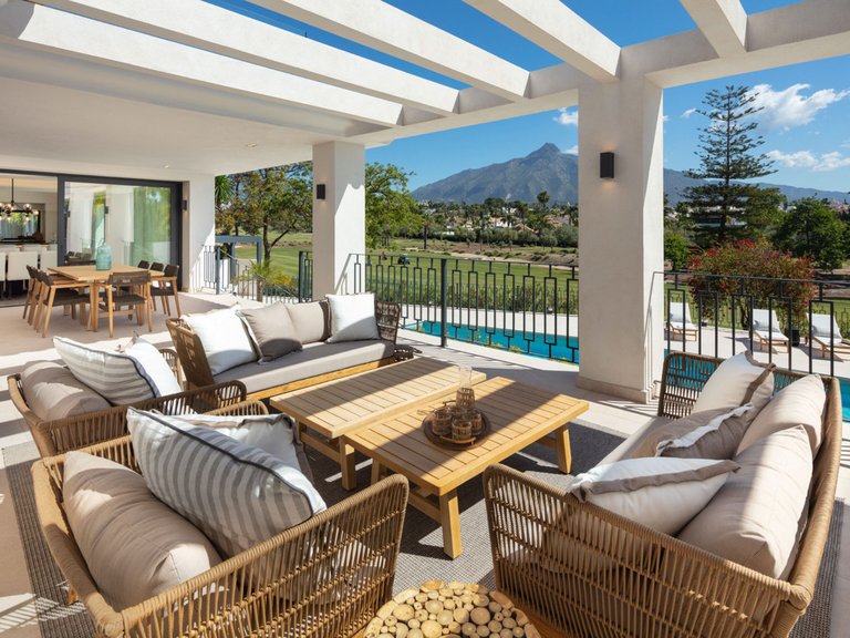 Villa for Sale in Nueva Andalucía, Marbella Area 7
