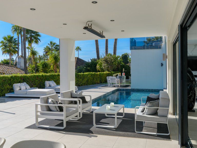 Villa for Sale in Los Monteros, Marbella Area 19