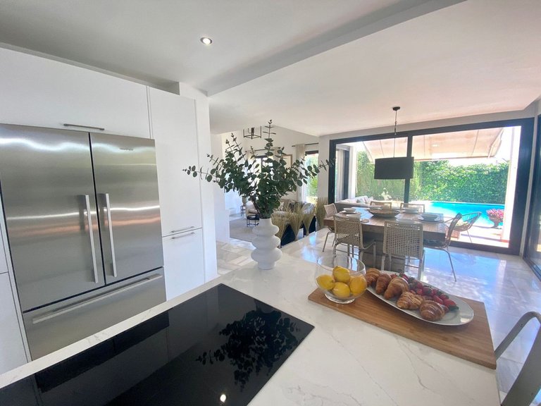 Villa for Sale in Nueva Andalucía, Marbella Area 10