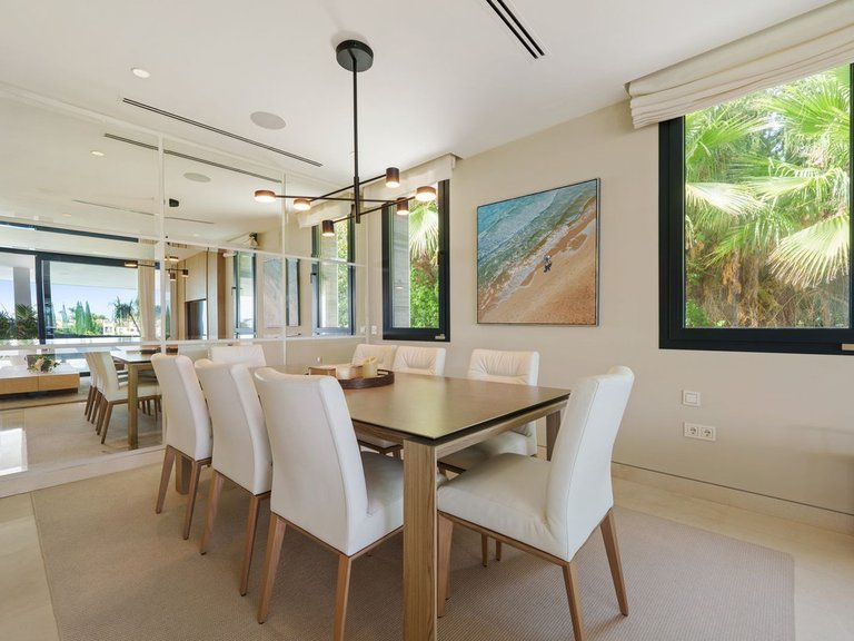 Villa for Sale in Nueva Andalucía, Marbella Area 8