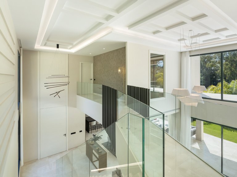 Villa for Sale in Nueva Andalucía, Marbella Area 13