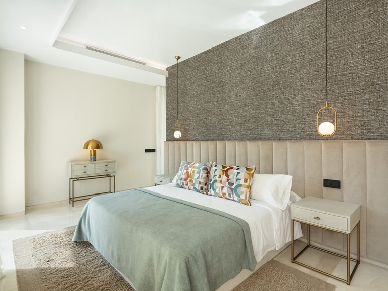 Villa for Sale in Nueva Andalucía, Marbella Area 16