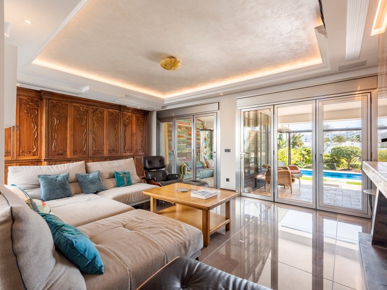 Villa for Sale in San Pedro De Alcántara, Marbella Area 19