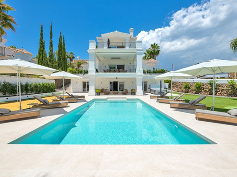 Villa for Sale in Nueva Andalucía, Marbella Area 3