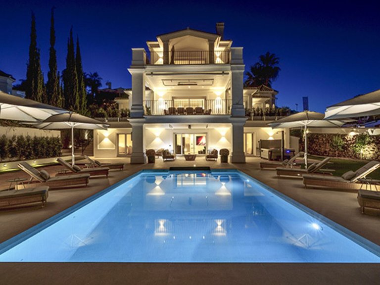 Villa for Sale in Nueva Andalucía, Marbella Area 17