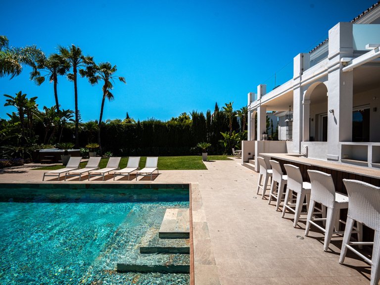 Villa for Sale in Nueva Andalucía, Marbella Area 3
